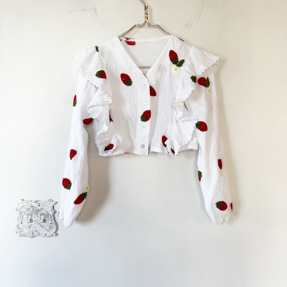 Berry Sweet Strawberry Daisy Embroidered Gauzy Cotton Ruffle Cropped Blouse S - Picture 5 of 11